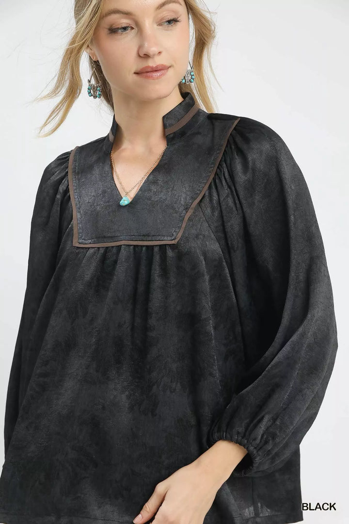 Umgee Crinkle Brocade Long Sleeve Blouse