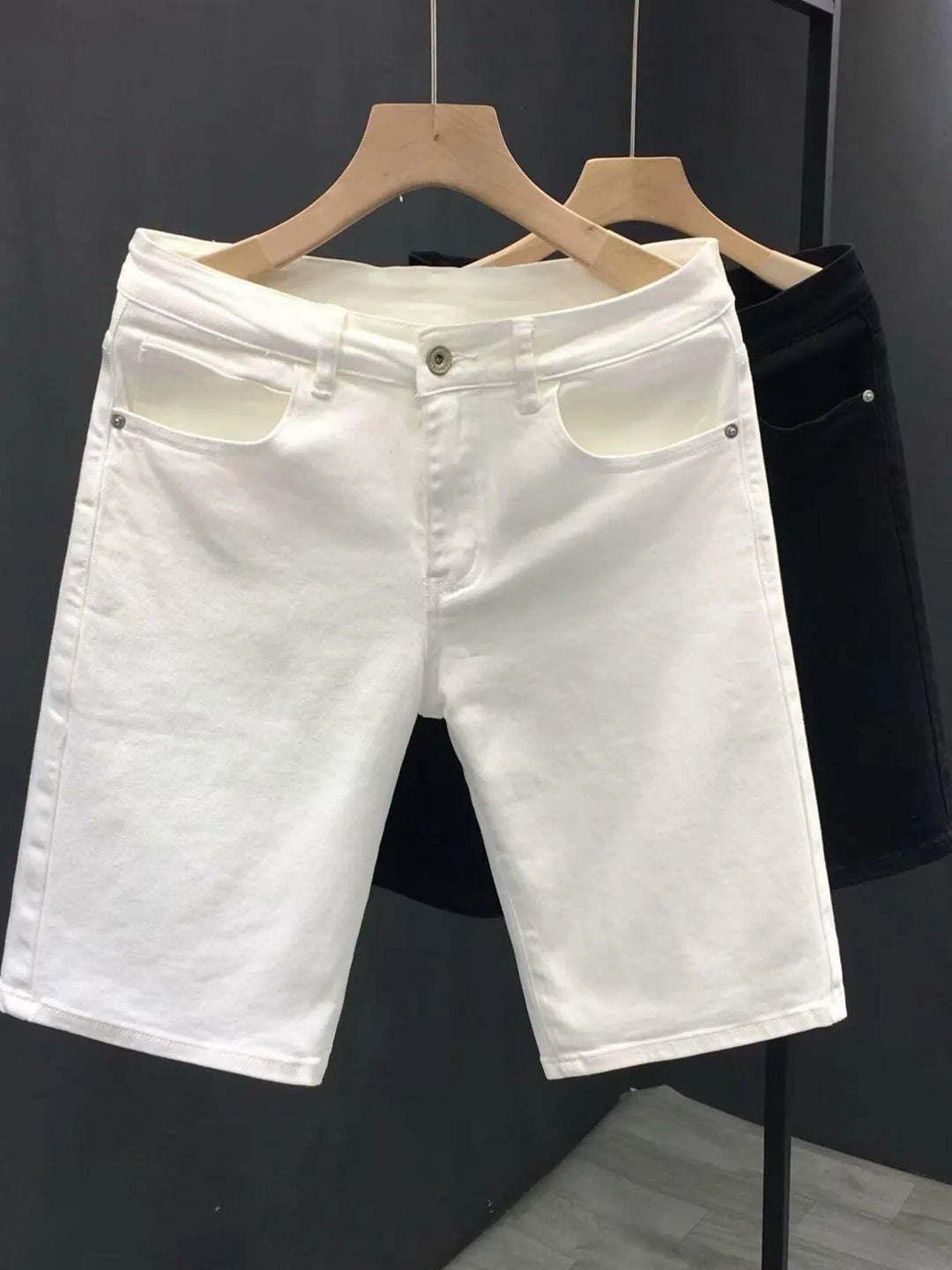 Men's Classic Pocketed Shorts
