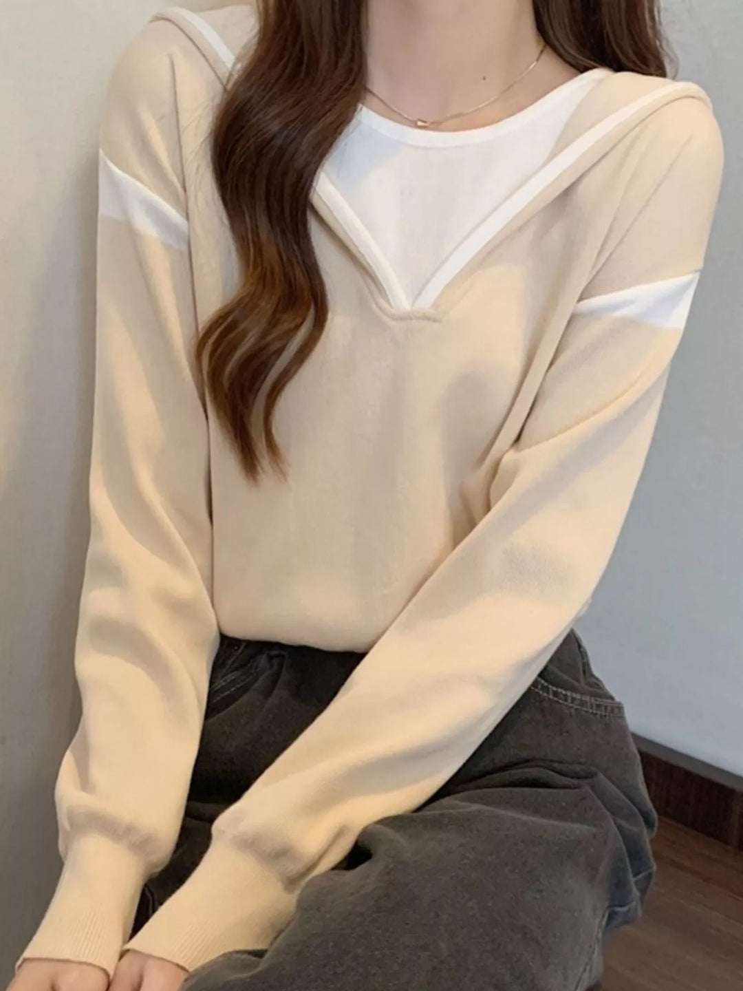 Contrast Trim Hooded Sweater
