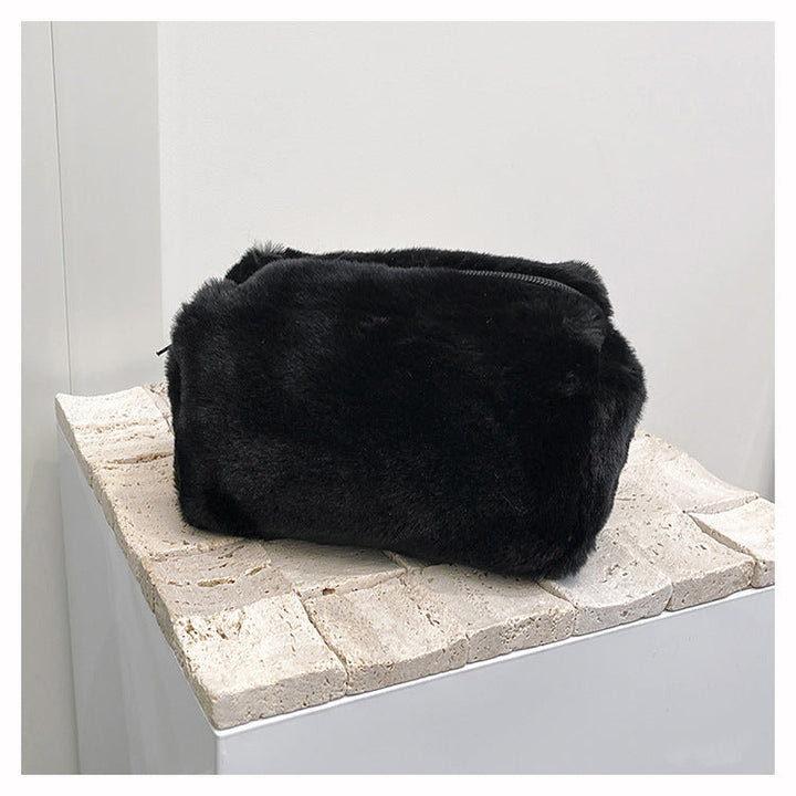 Large-Capacity Soft And Fluffy Plush Makeup Bag For Girls