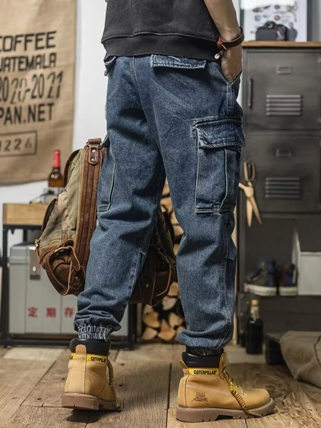 Men's Plus Size Vintage Wash Cargo Jeans