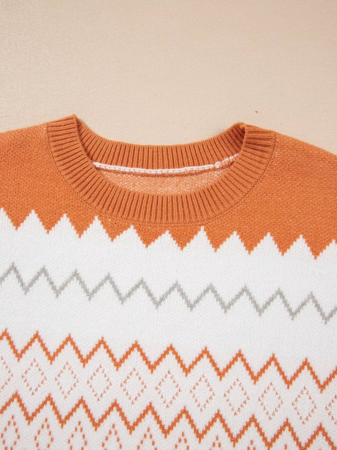 Zigzag Geometric Pattern Round Neck Sweater