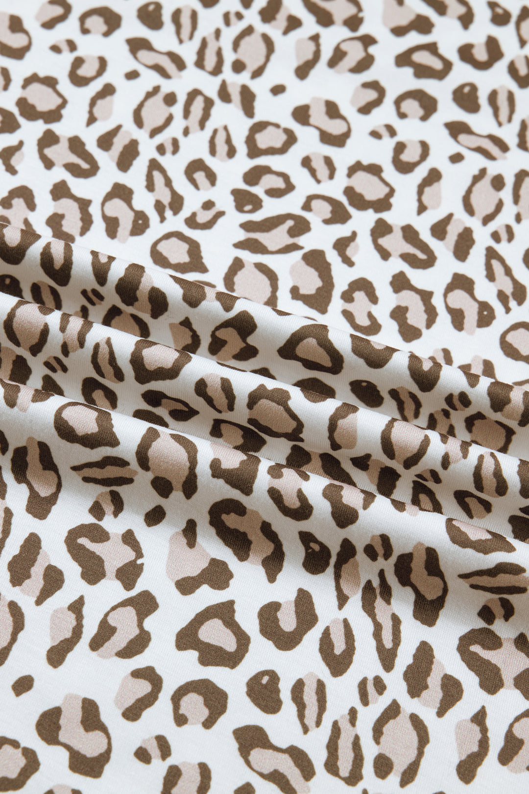 White Plus Size Leopard Print Round Neck T Shirt