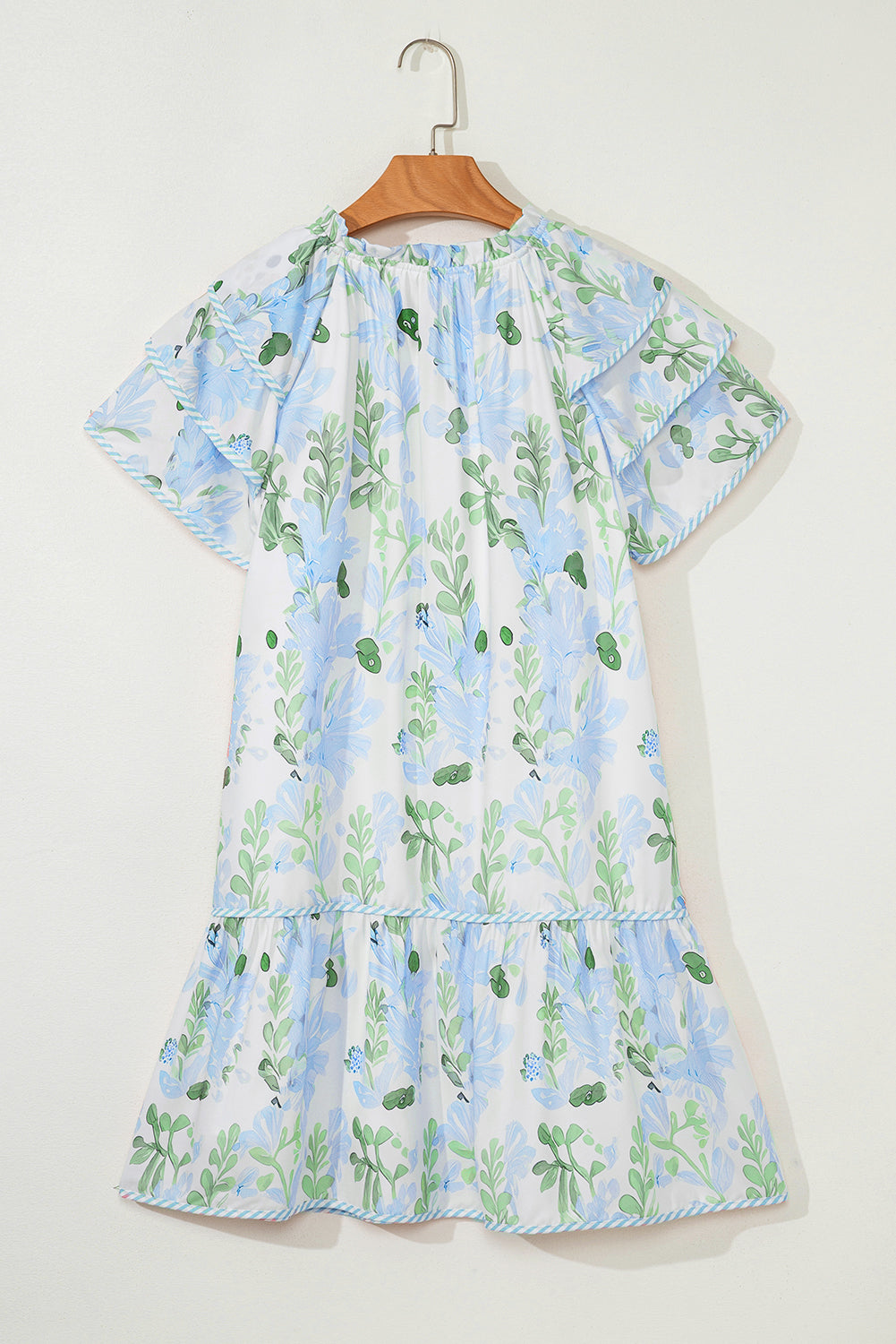 Mini-robe à manches courtes superposées et à bordures contrastées bleu ciel