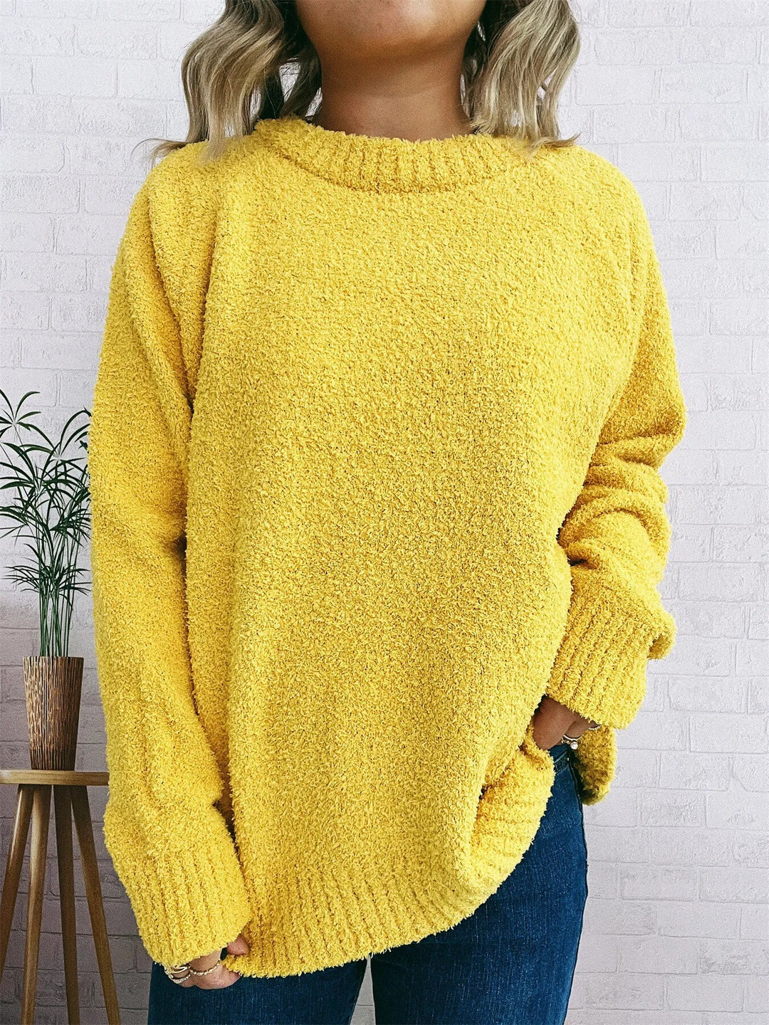 Round Neck Raglan Sleeve Sweater