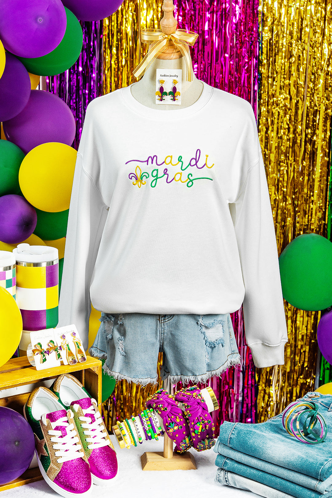 White mardi gras Fleur De Lis Embroidered Graphic Pullover Sweatshirt