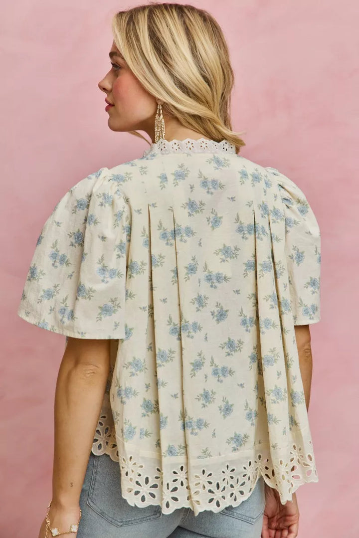 SO ME Floral Print Lace Trim Flutter Sleeves Blouse