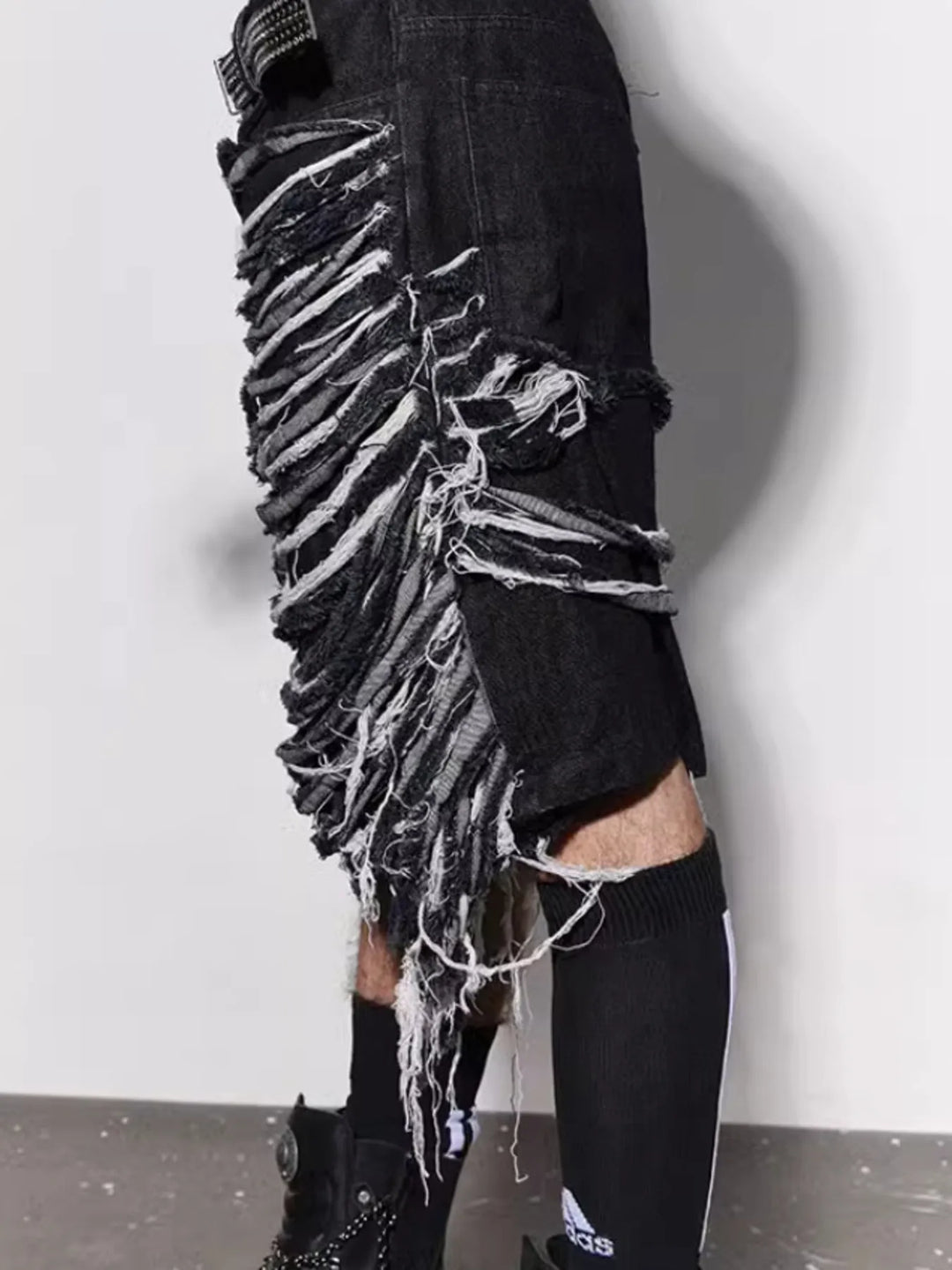 Men's Frayed Hem Denim Shorts