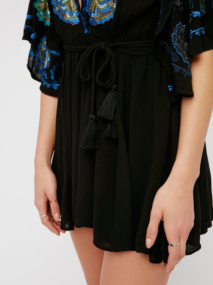 Women Spring and Summer Elegant Seaside Holiday Sexy Embroidered Dress