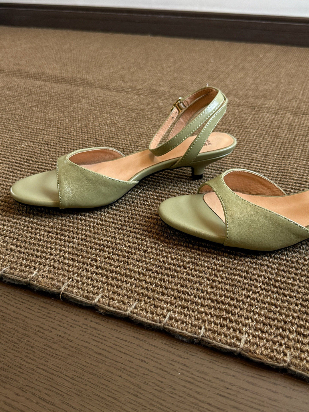 2026 Summer New Women Gentle Retro Sandals, Minimalist Fashion Comfort Kitten Heel Elegant Daily Commute Shoes, Green
