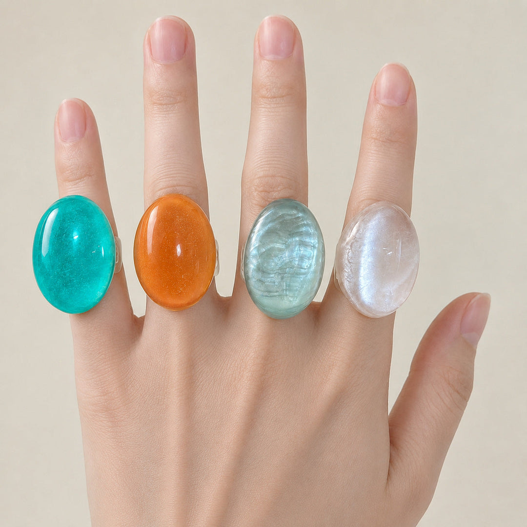 Zhang Oval Transparent Resin Ring