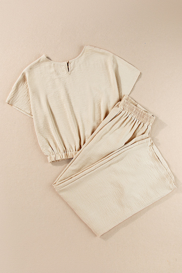 Ensemble t-shirt court beige froissé à ourlet élastique et pantalon large
