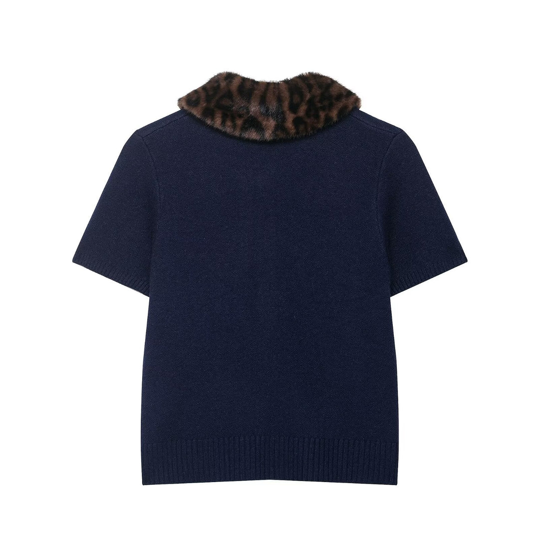 Women Animal Print Neckline Knitted Coat