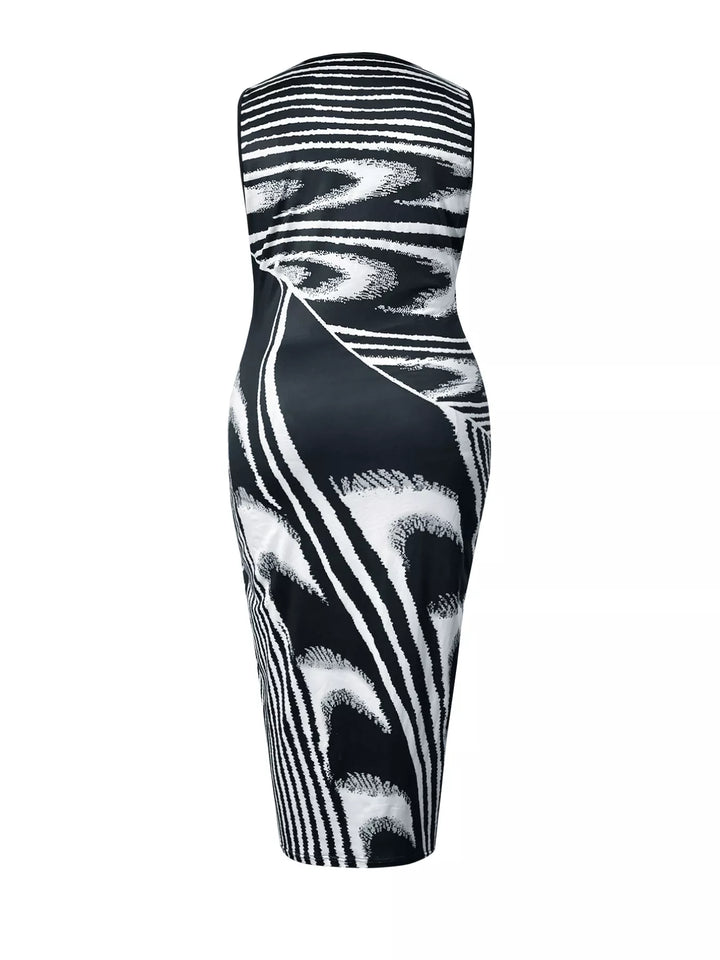 Plus Size Sleeveless Bodycon Maxi Dress with Abstract Print