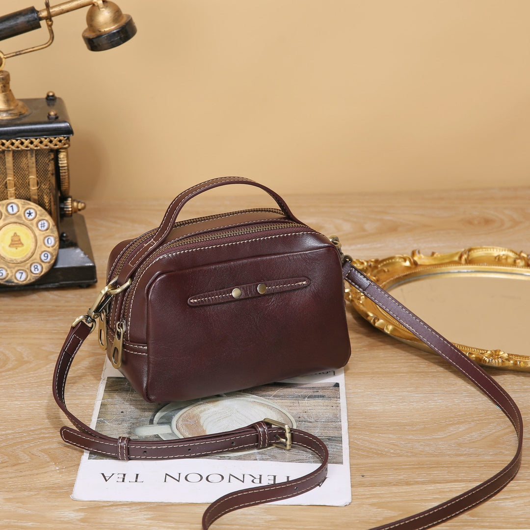 New Stylish Vintage Box Bag Made Of Top-grain Cowhide With Logo, Shoulder And Crossbody Bag, Small Square Bag For Commuting