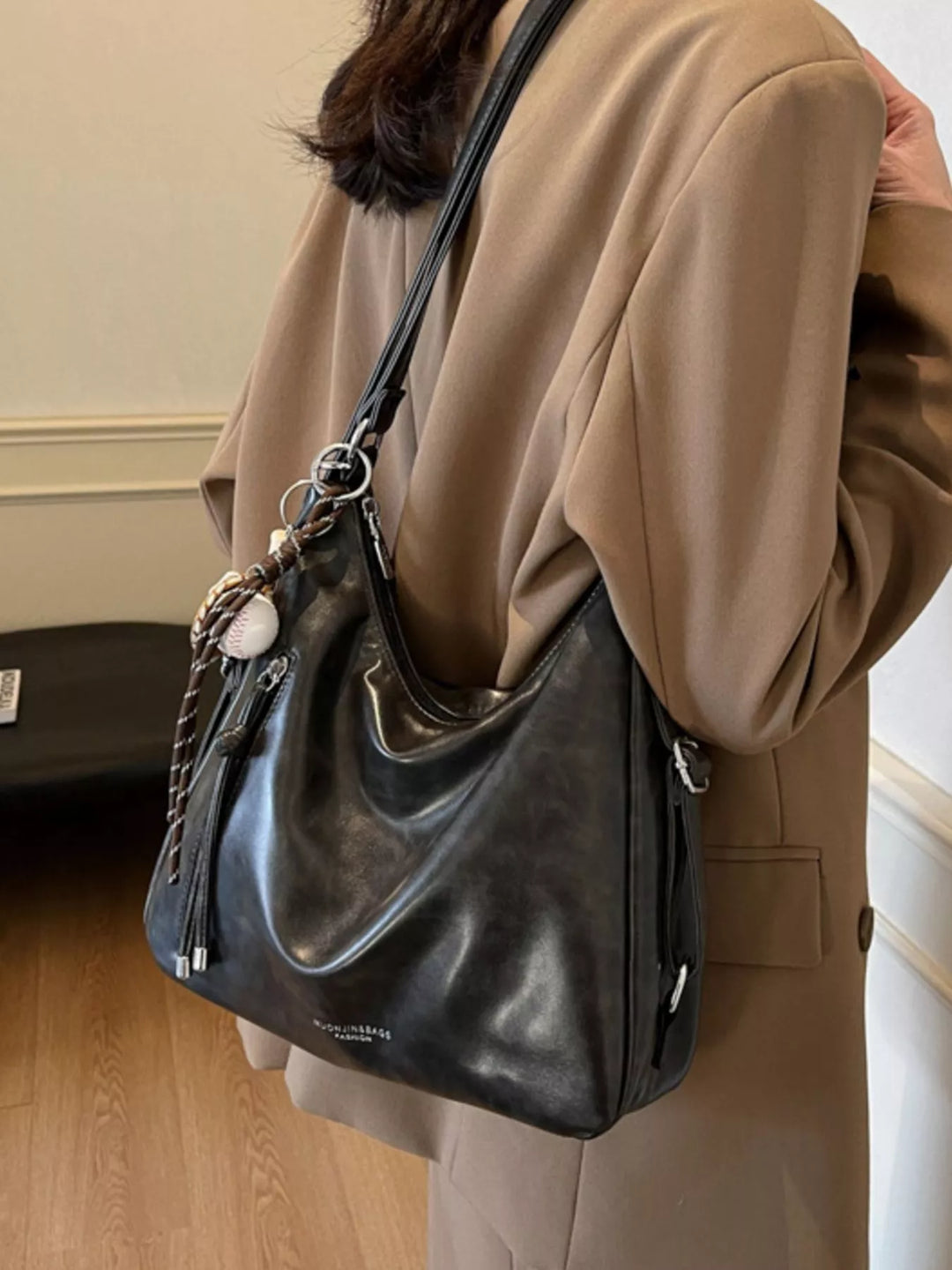 Vintage Style Leather Shoulder Bag
