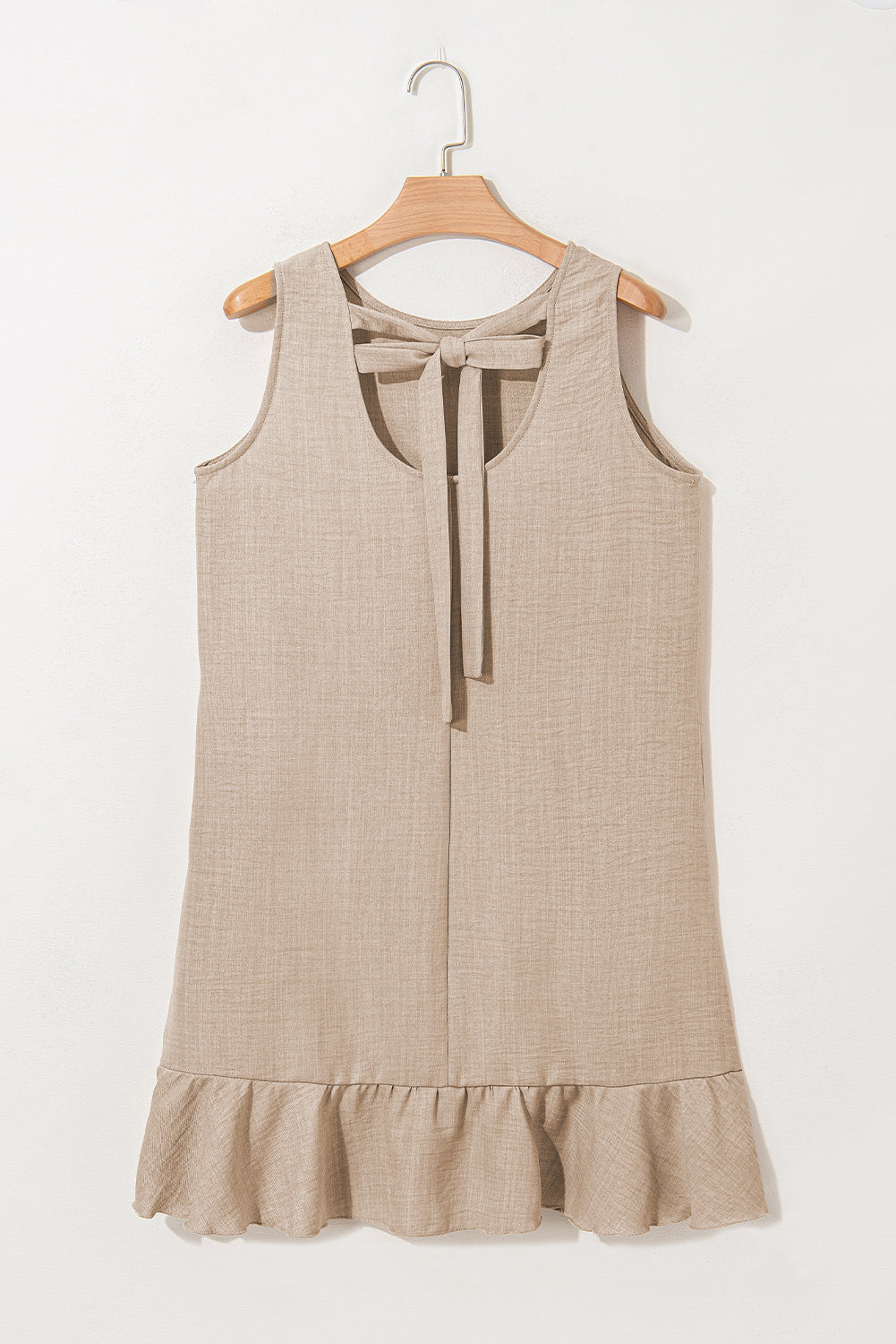 Robe courte sans manches gris fumé à dos échancré et ourlet à volants