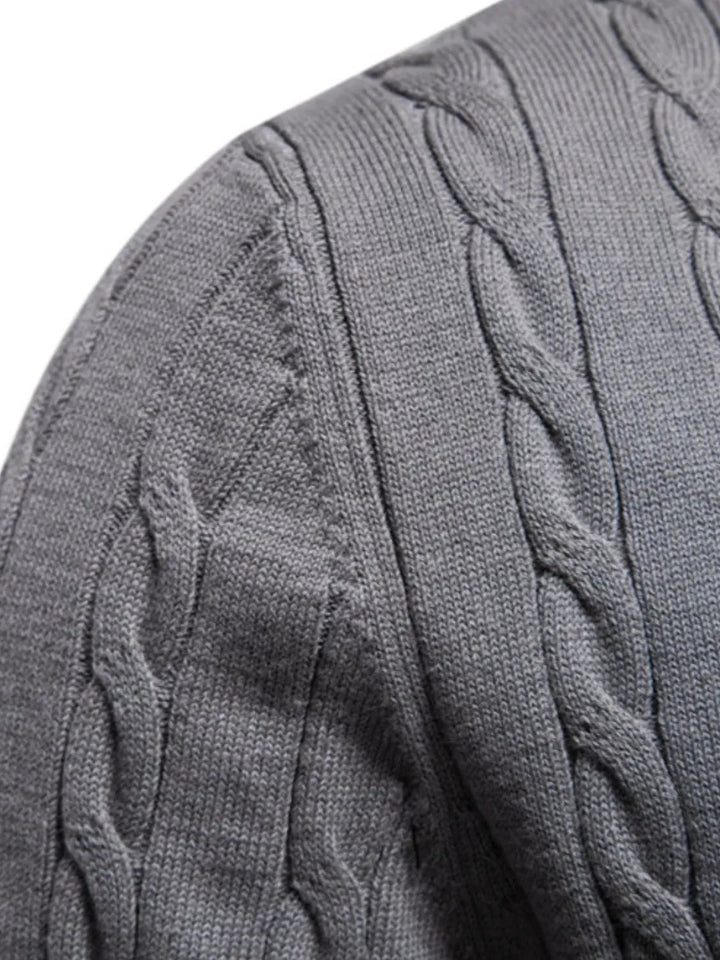 Men's Cable-Knit Round Neck Long Sleeve Sweater