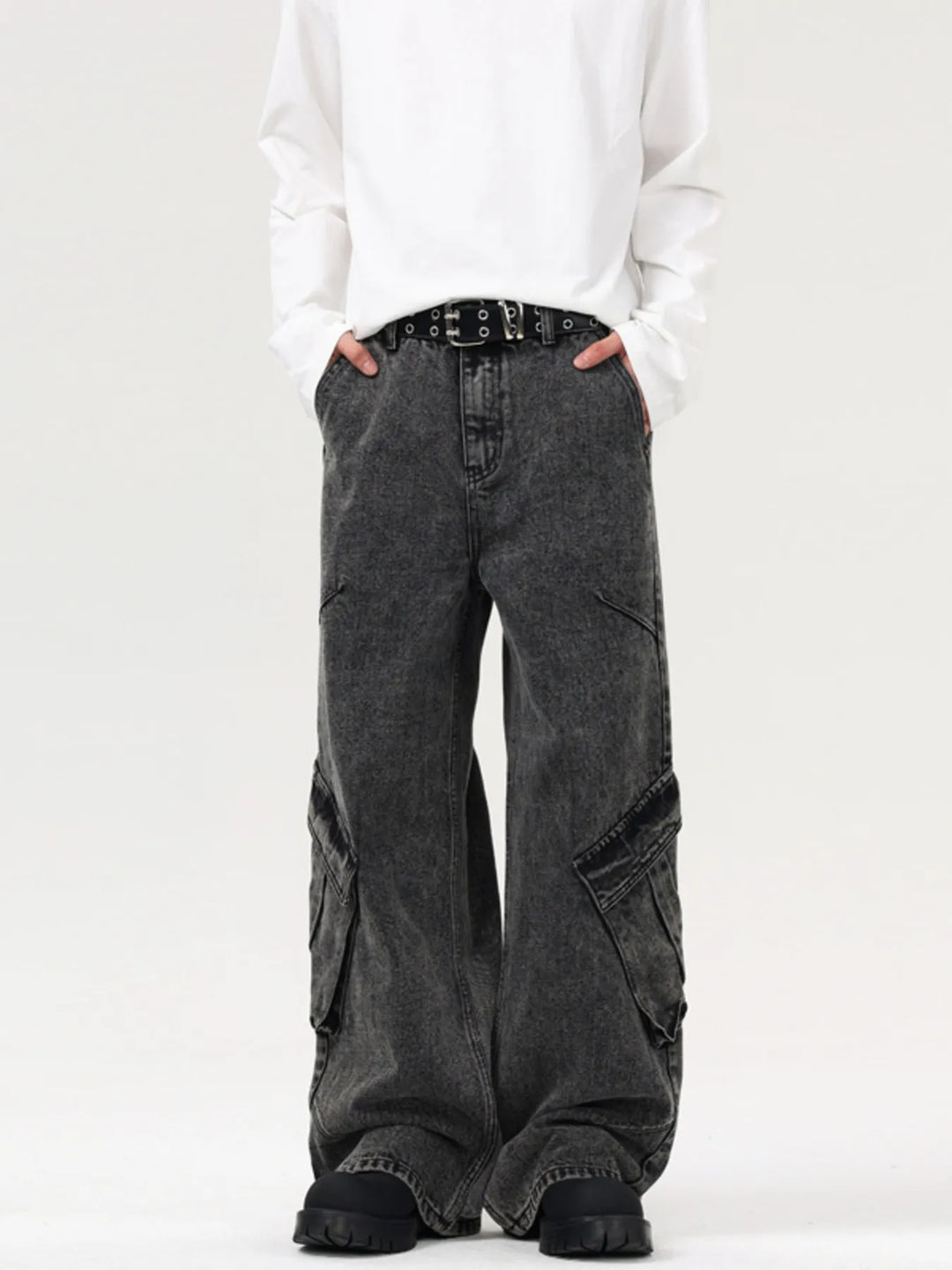 Men's Wide Leg Cargo Jeans