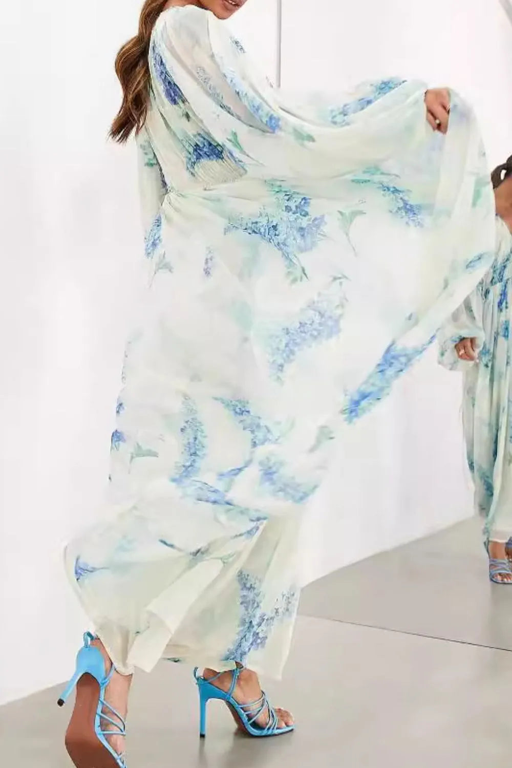 Floral Print Bohemian Maxi Dress with Balloon Sleeves