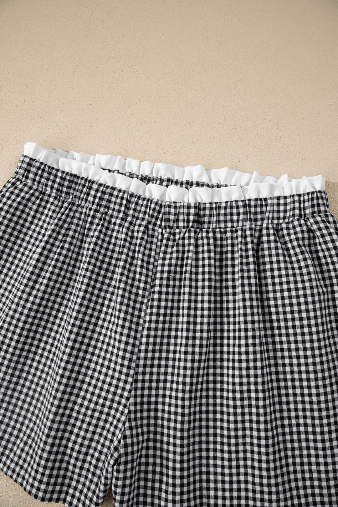 Black Contrast Trim Plaid Print Plus Size Shorts