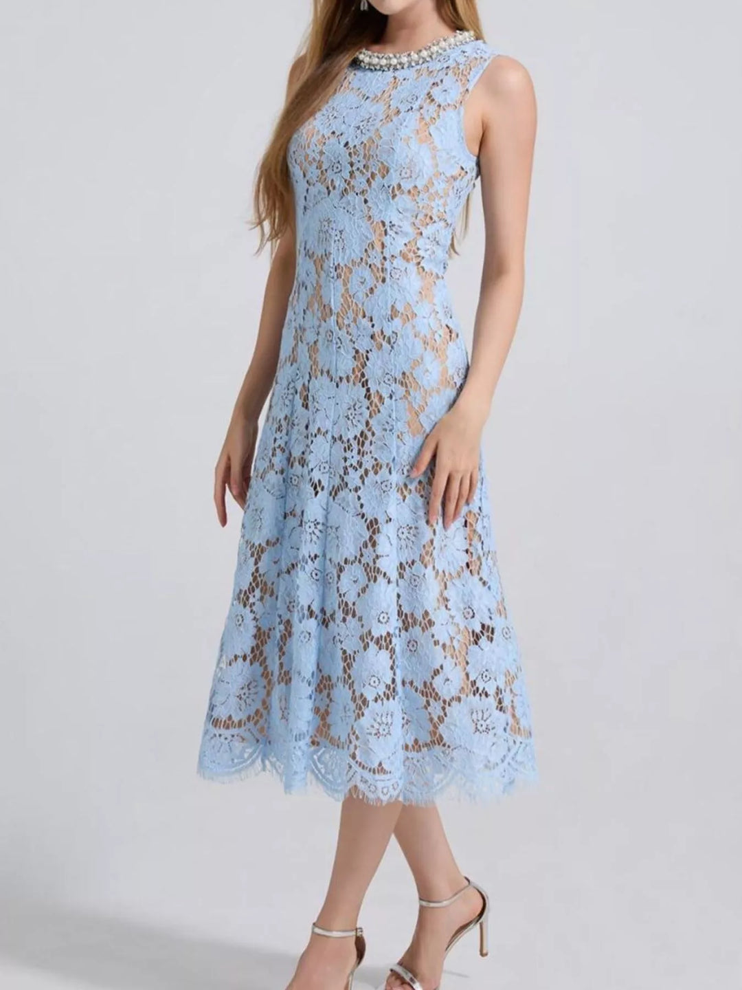 Pearl Neckline Sleeveless Lace Dress