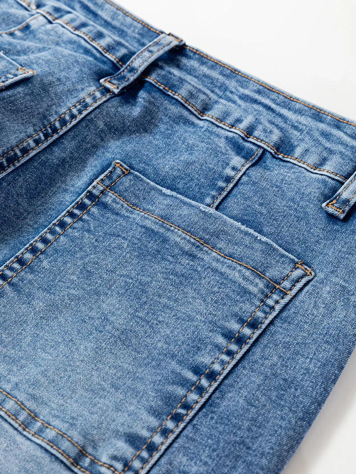 Seam Detail Loose Fit Cropped Jeans