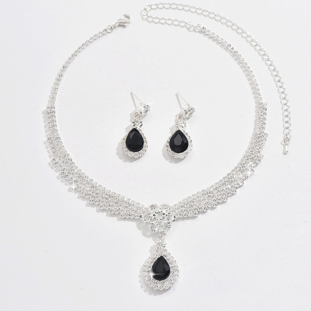 Stylish And Chic Diamond-studded Teardrop Flower Necklace And Earring Set