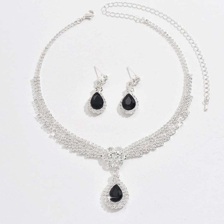 Stylish And Chic Diamond-studded Teardrop Flower Necklace And Earring Set