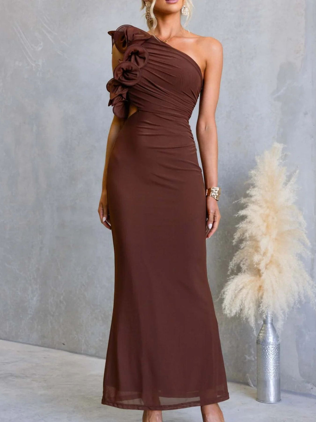 One-Shoulder Floral Trim Sleeveless Maxi Dress