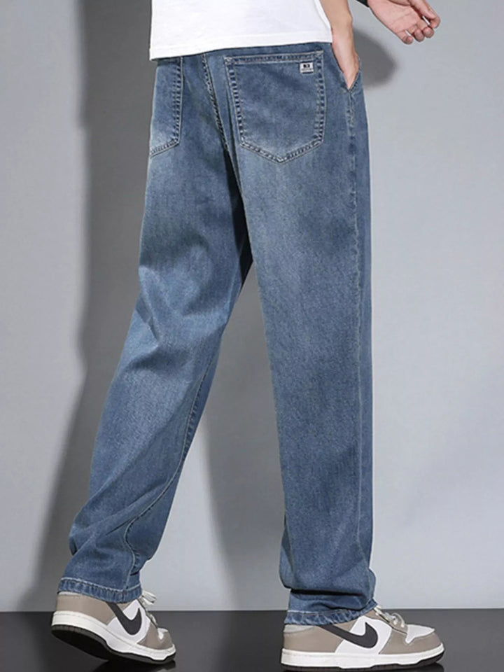 Men's Loose Fit Washed Jeans