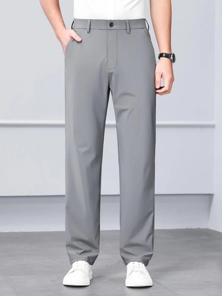 Men's Loose Fit Jeans with Pockets