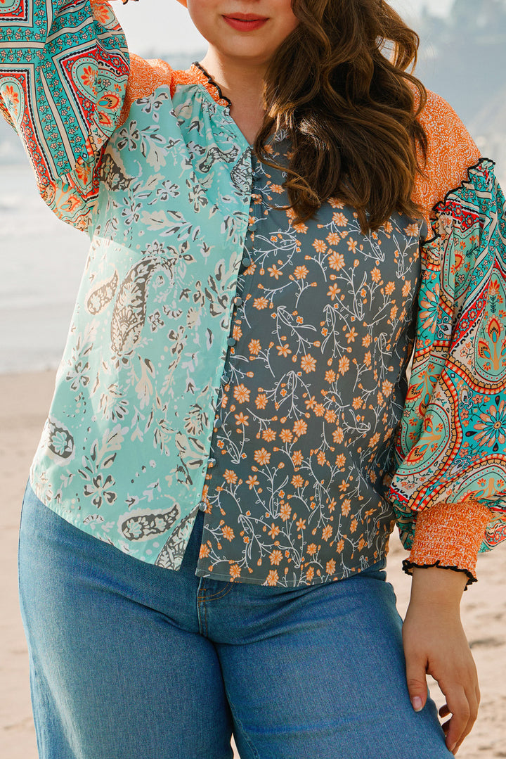 Chemisier vert à manches lanternes et col en V boutonné, motif patchwork floral, grande taille
