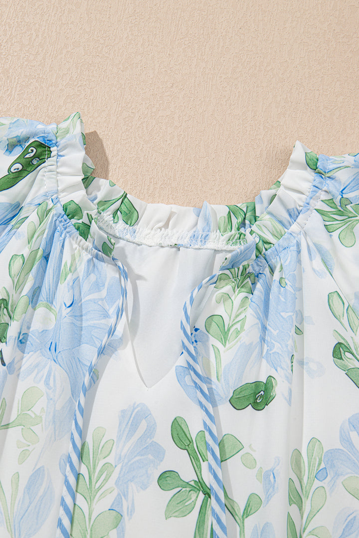 Mini-robe à manches courtes superposées et à bordures contrastées bleu ciel
