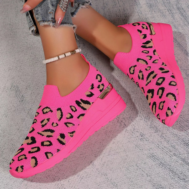 Mesh Round Toe Wedge Athletic