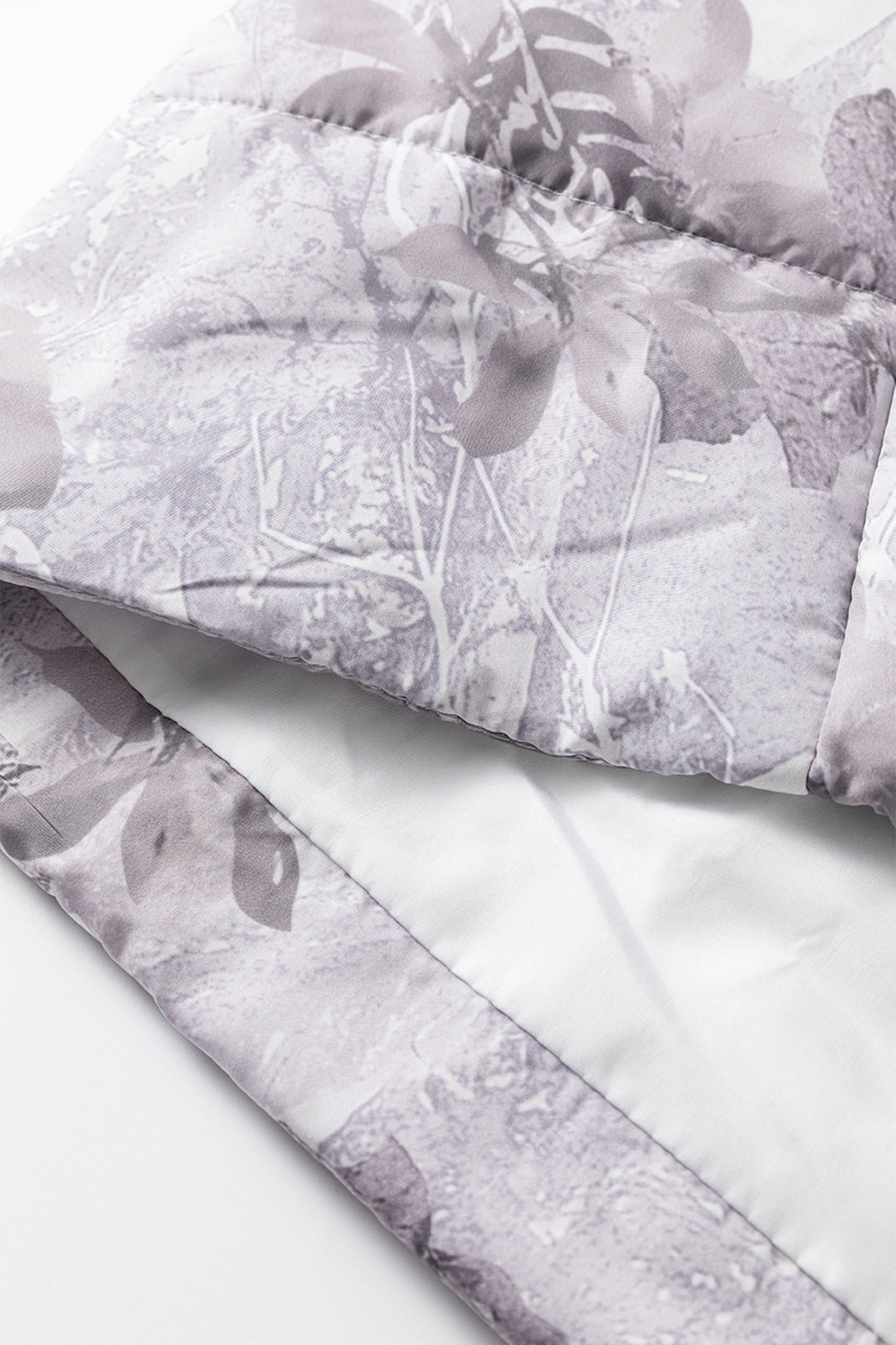 Gray Camo Leaf Print Winter Puffer Vest