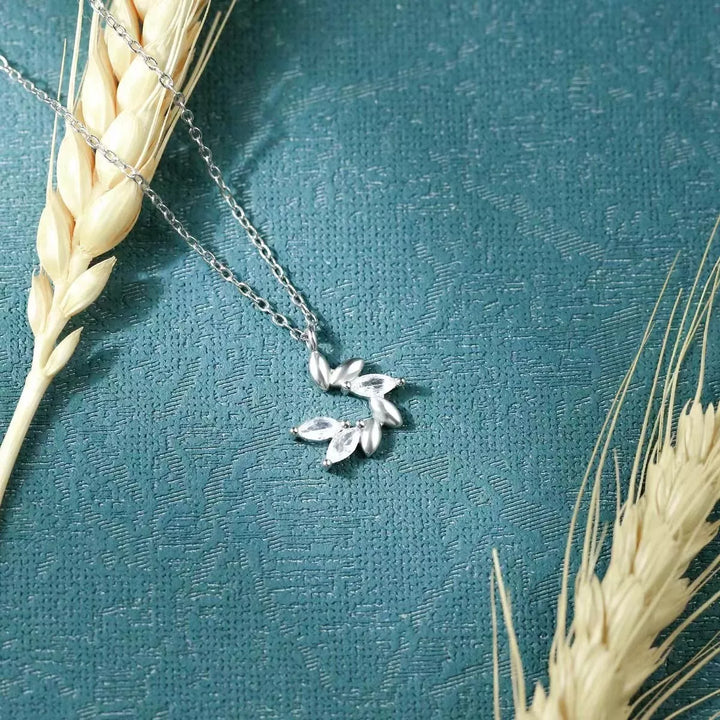925 Sterling Silver Zircon Leaf Pendant Necklace