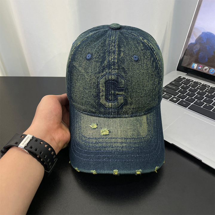 Monochrome Three-dimensional Letter Embroidered Frayed Beveled-edge Washed-out Vintage Style Casual Baseball Cap Suitable For Outdoor Entertainment