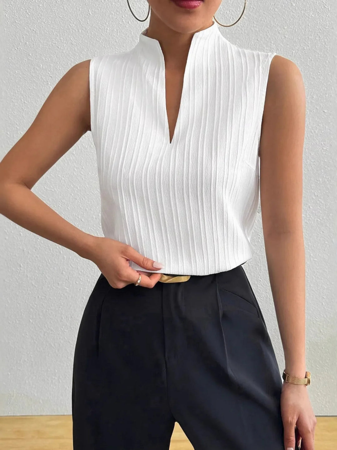 Textured Notched Tank
