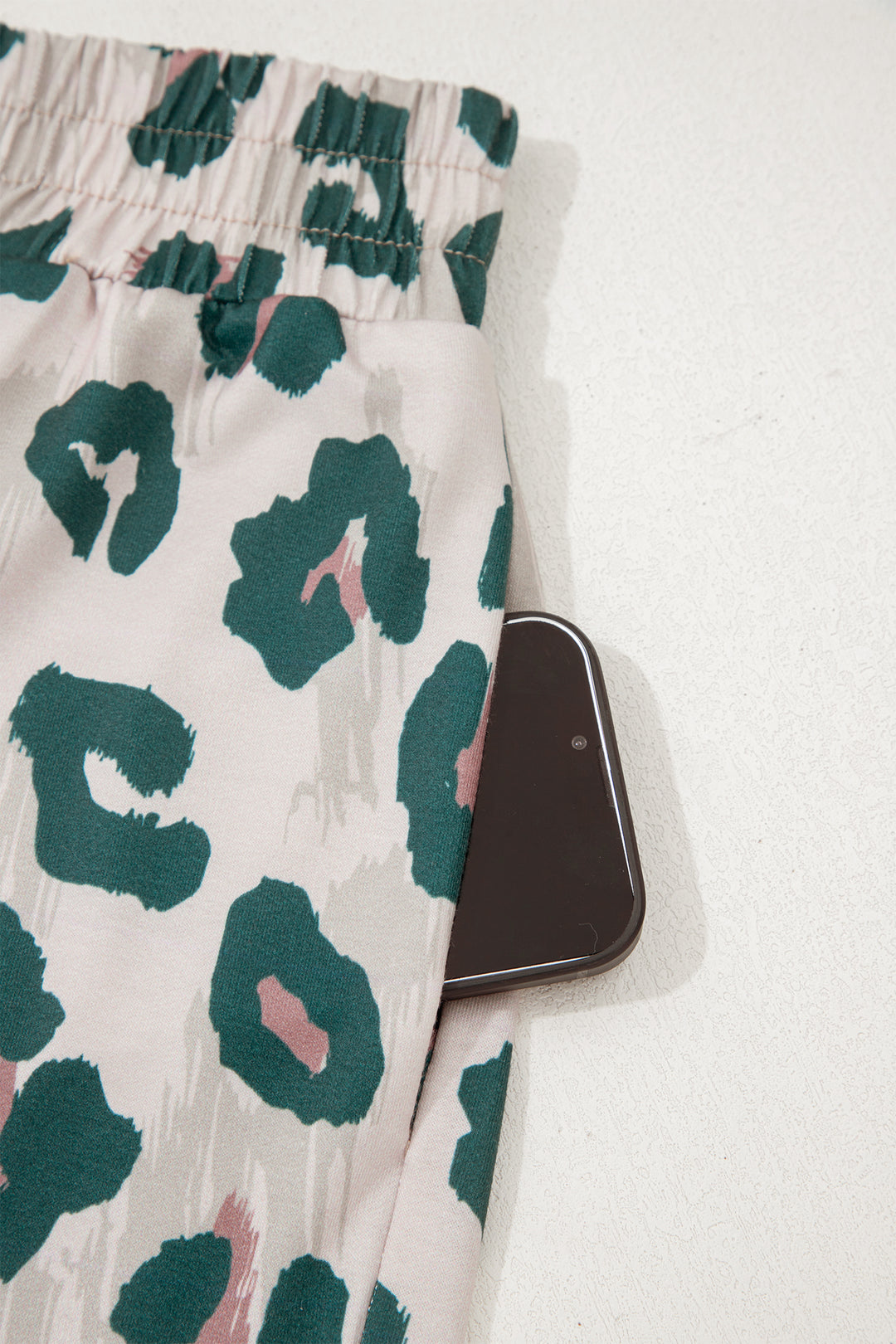 Brown Unique Leopard Print Contrast Trim Top Loose 2pcs Short Set