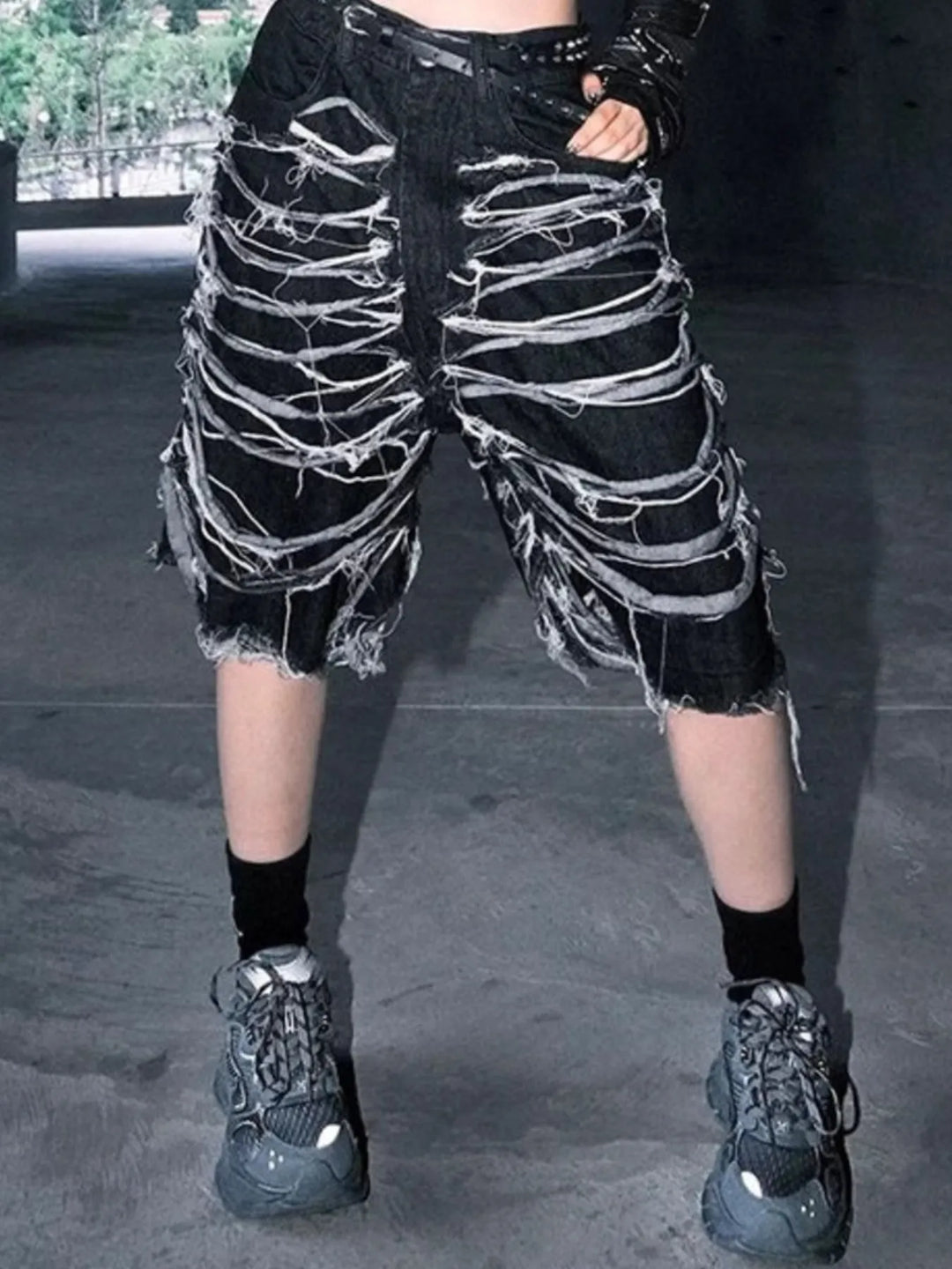 Men's Frayed Hem Denim Shorts