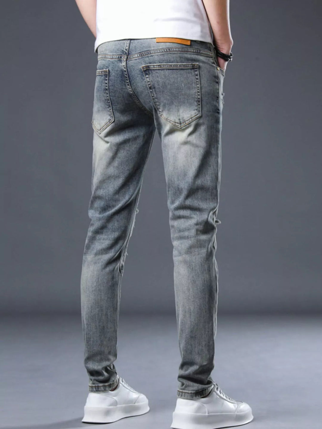 Men's Distressed Slim Fit Jeans