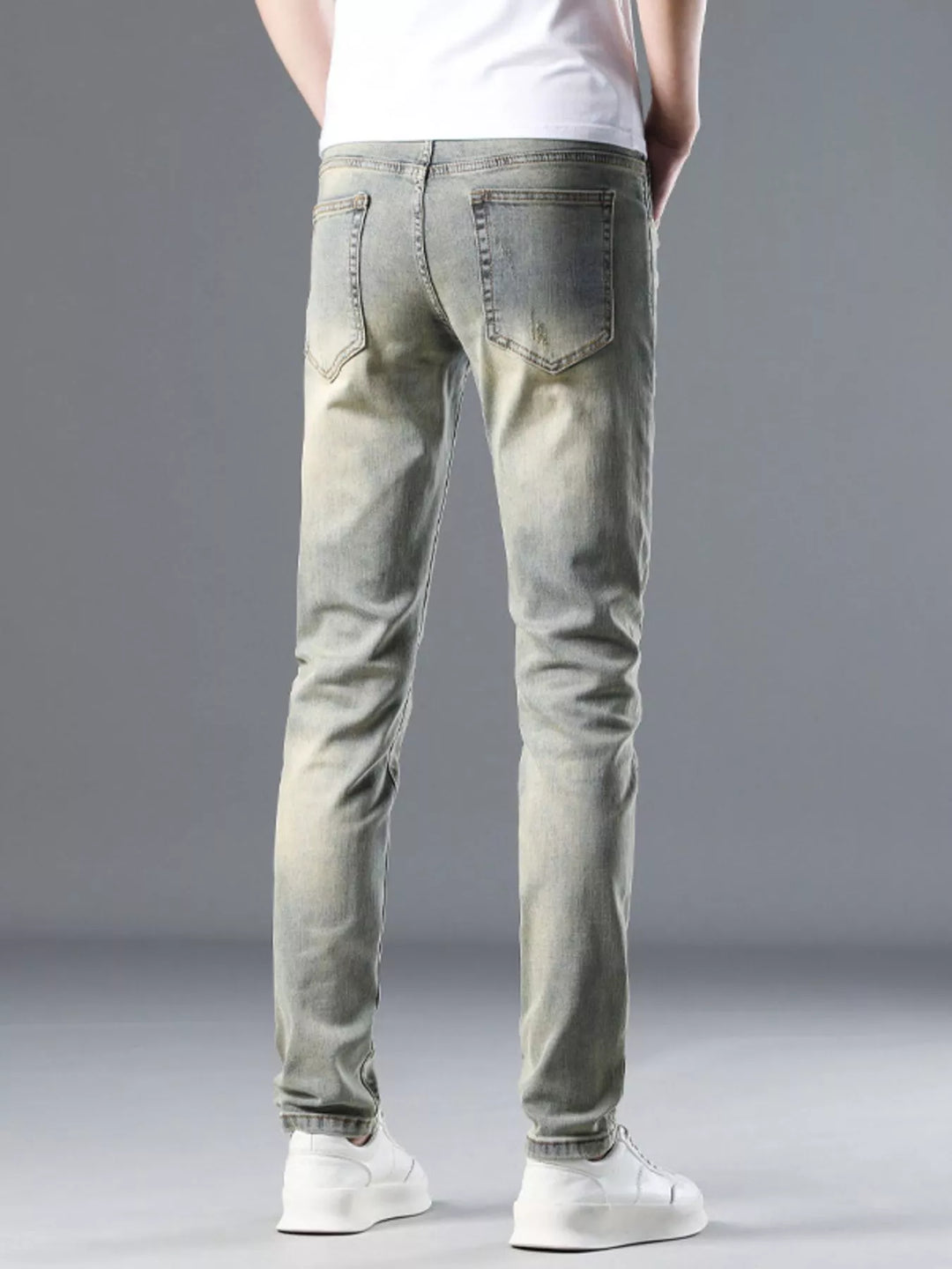 Men's Distressed Slim Fit Jeans