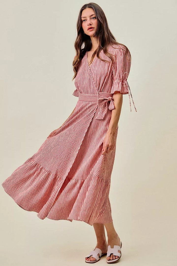 SO ME Stripe Textured Short Sleeves Lined Wrap Midi Dres