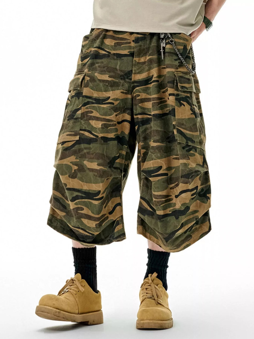 Men's Camo Cargo Culottes Shorts