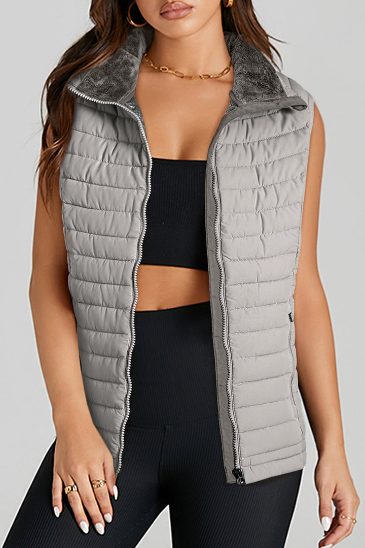 Gilet matelassé zippé à col en peluche argentée