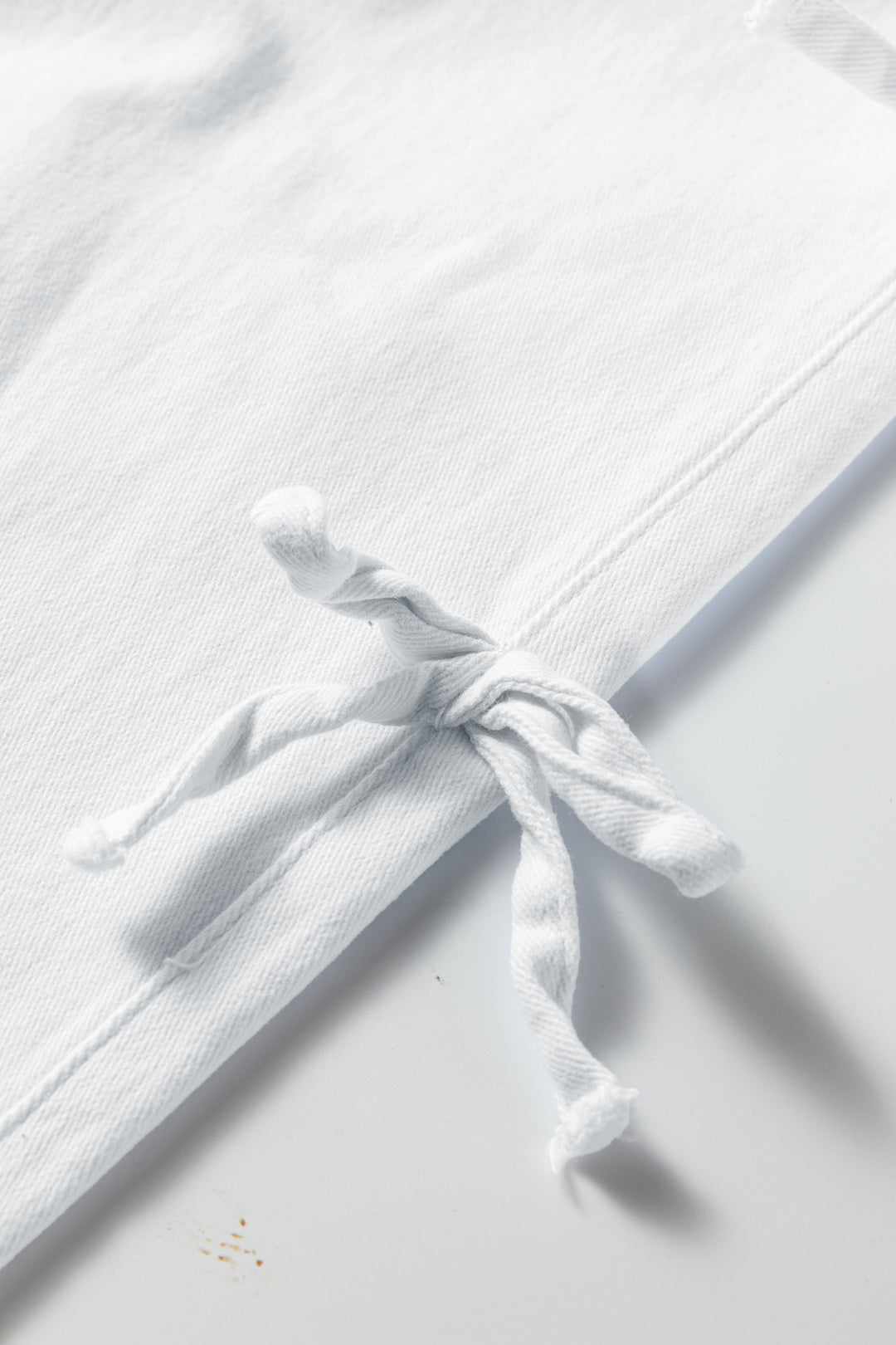 White Bow Knot Side Detail Straight Leg Loose Jeans