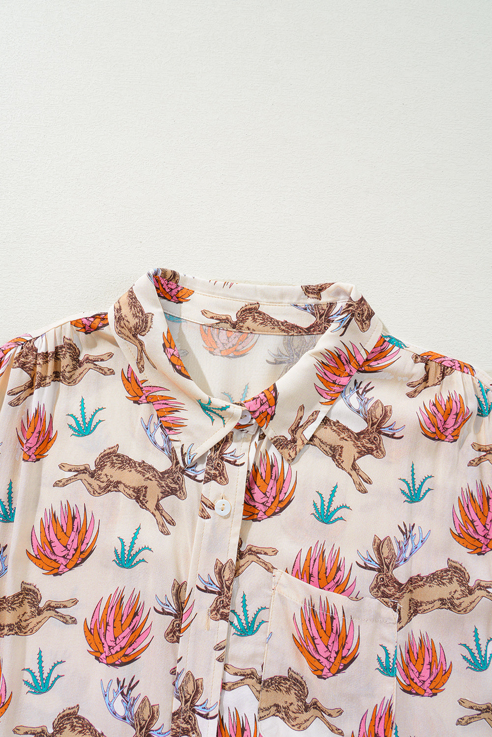 Chemise boutonnée à manches courtes et imprimé western kaki grande taille