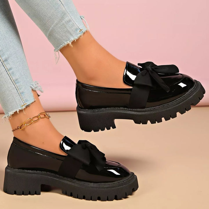 Bow Decor Round Toe Loafers