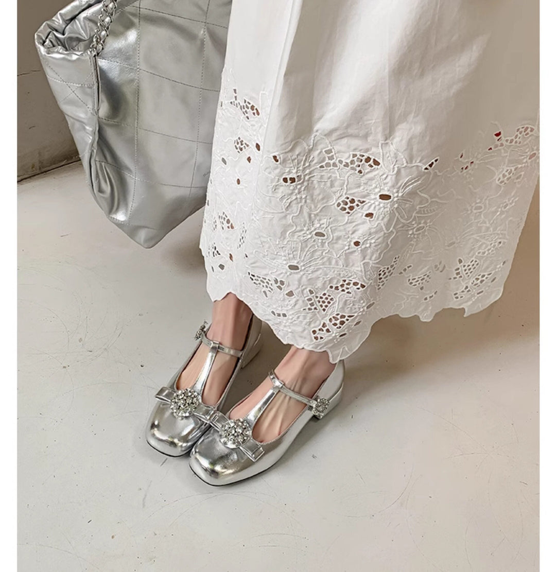 Niche Design SenseT-shaped Single Shoe With Rhinestones For Women 2026 Spring And Autumn New French Style Single Shoe With Mary Zhen Shallow Mouth